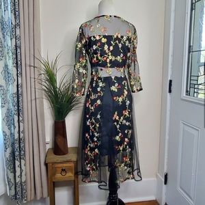 Worn once classic sheer dress 👗 with slip size 10/11 says xxl but it’s not